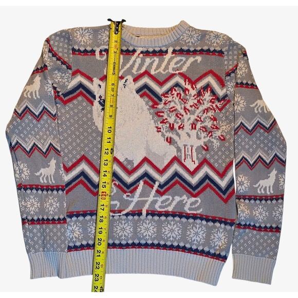 Game of Thrones Sweater Womens Small Winter Is Here Pullover GOT - Picture 2 of 8